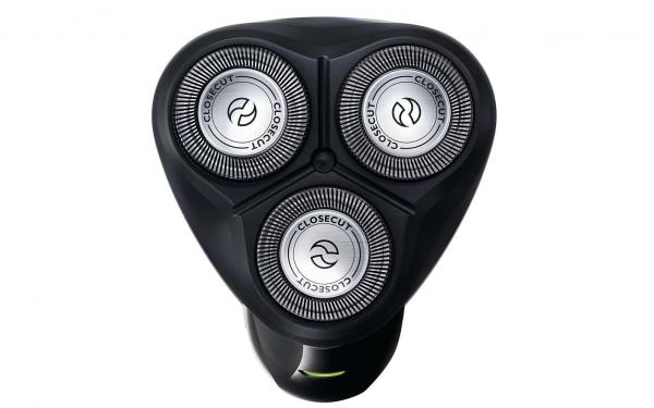 Philips Aquatouch Wet & Dry Close Cut Shaver AT610