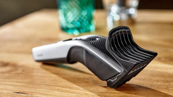 Philips Series 3000 Hair Clipper with Stainless Steel Blades (Cordless) - HC3520